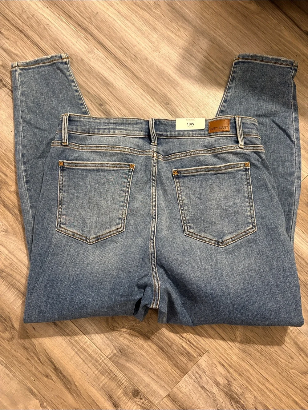Judy Blue Mid Rise Light Blue Skinny Fit Jeans